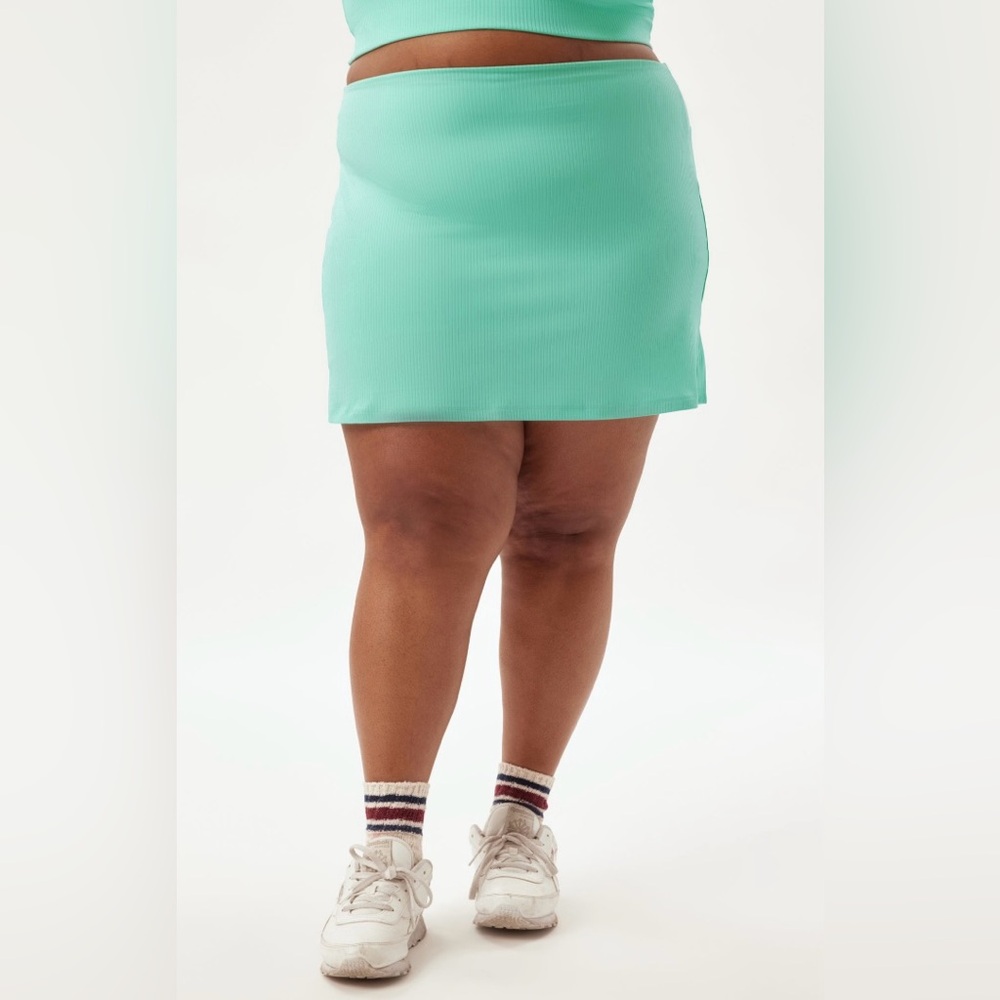 Girlfriend Collective Breeze RIB Devon Compressive Cami - Picture 5 of 8